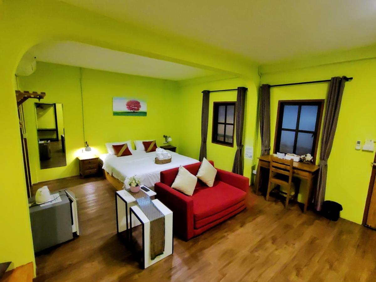 Chiang Mai Gate House Hotel Exterior foto